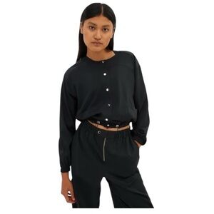 NWT! Girlfriend Collective Black Raquel Snap Front Cropped Jacket. Size Small.